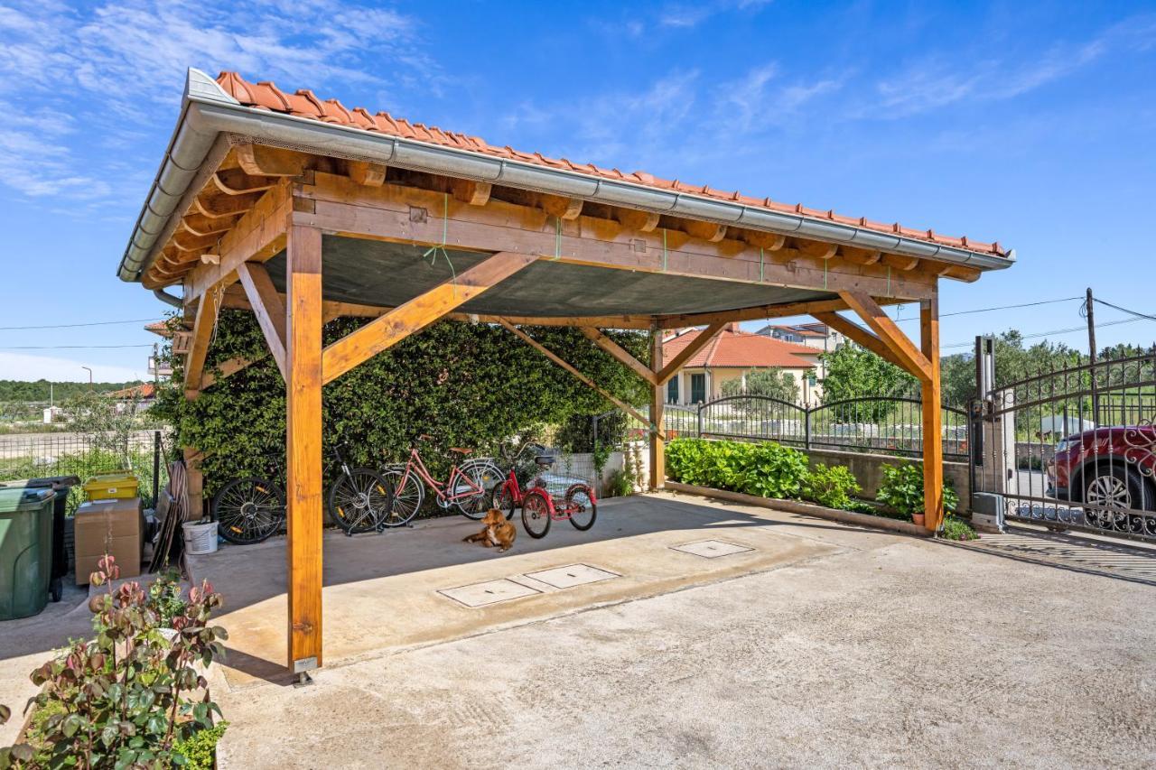 Anchor Apartment